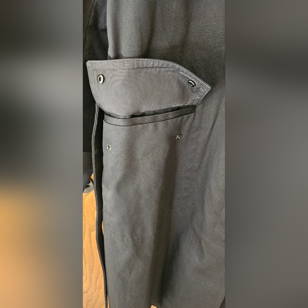 Banana Republic Timeless trench coat - Picture 7 of 15